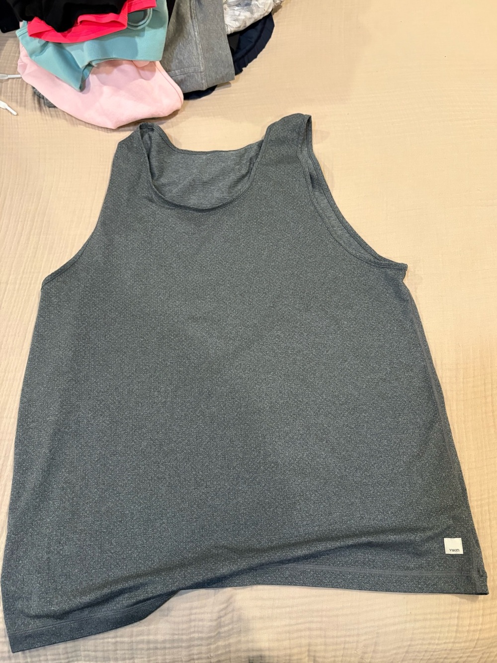 Vuori Mens Xl gray tank top